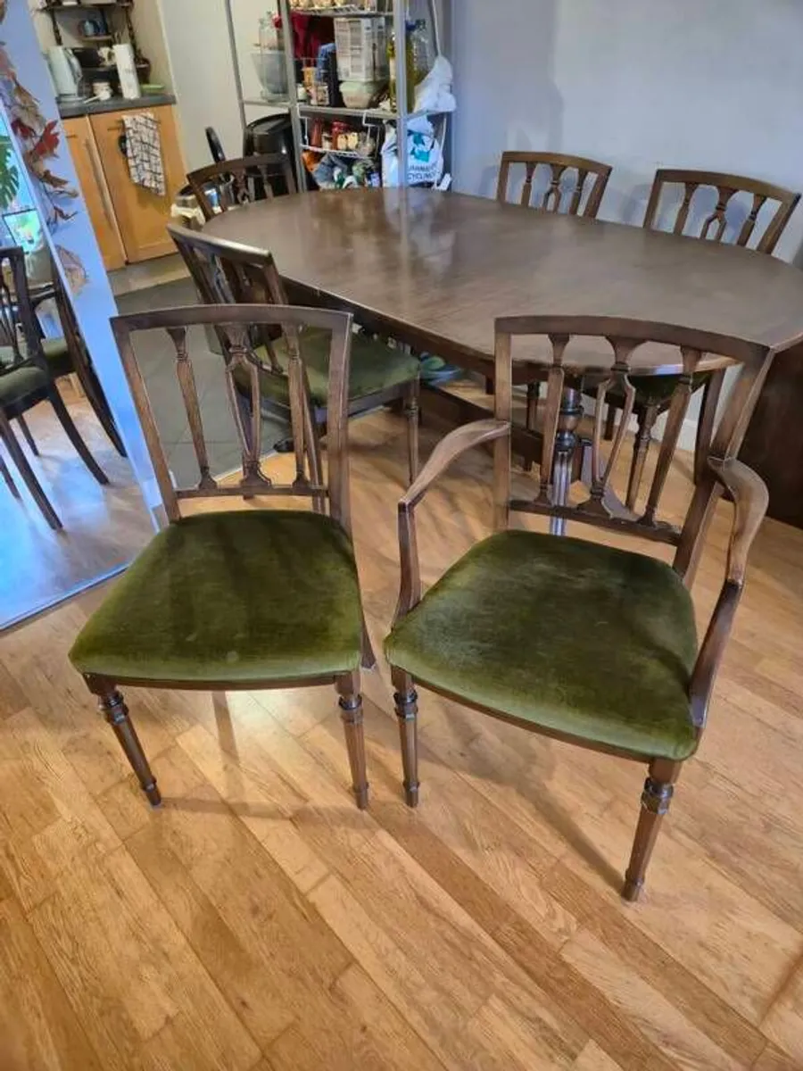 Dining table with 6 chairs - Image 2