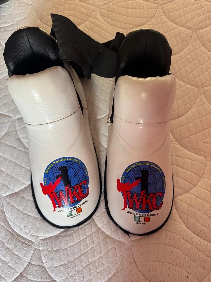 Feet pads for kickboxing