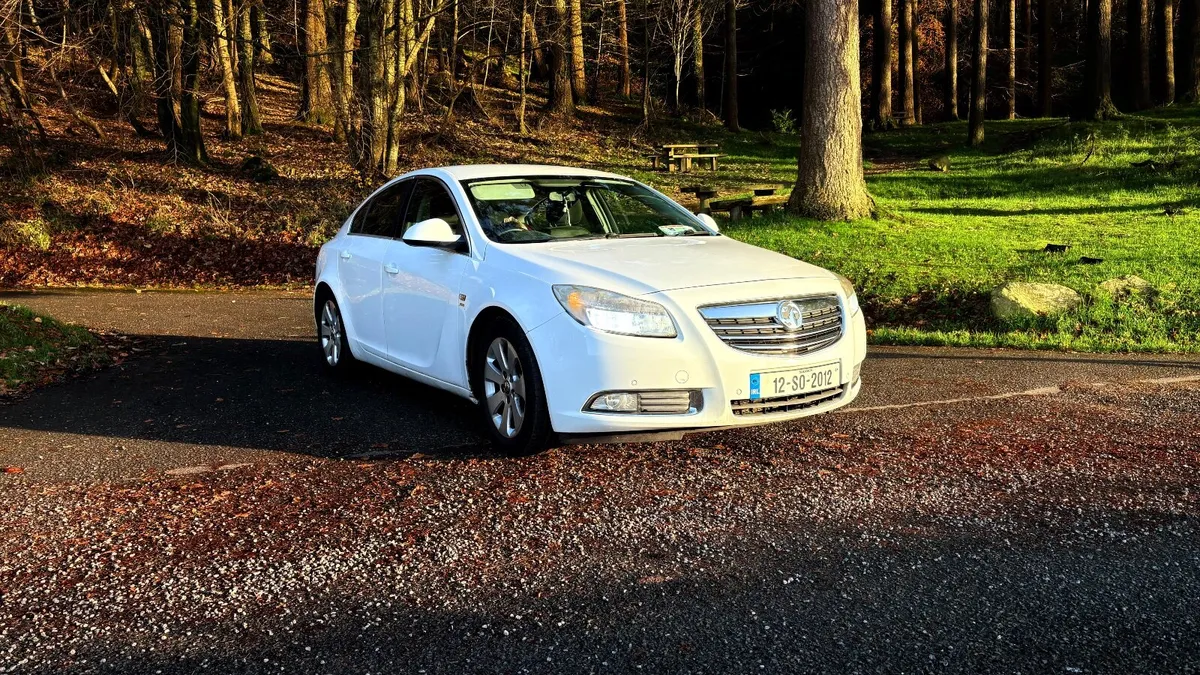 Vauxhall Insignia 2012 - Image 1