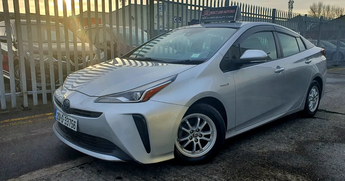 2020 Toyota Prius - Image 2