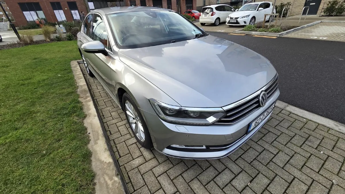 Volkswagen Passat 2016 - Image 4