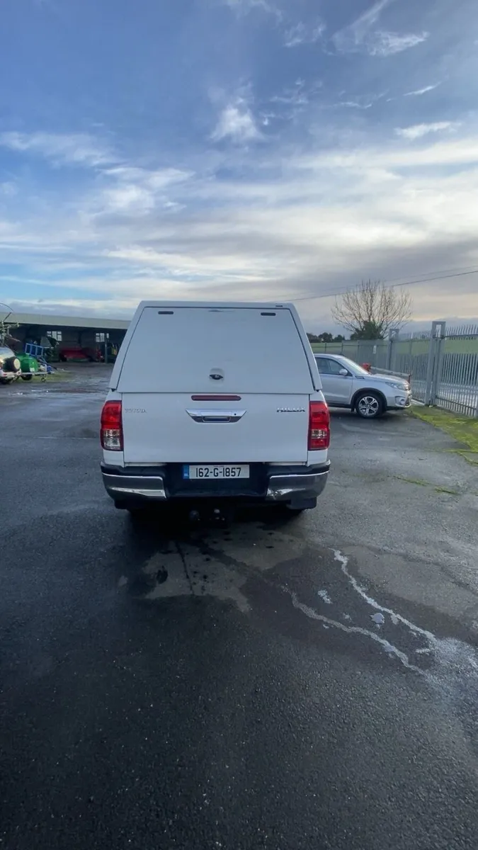 Toyota Hilux Double Cab 2016 - Image 3