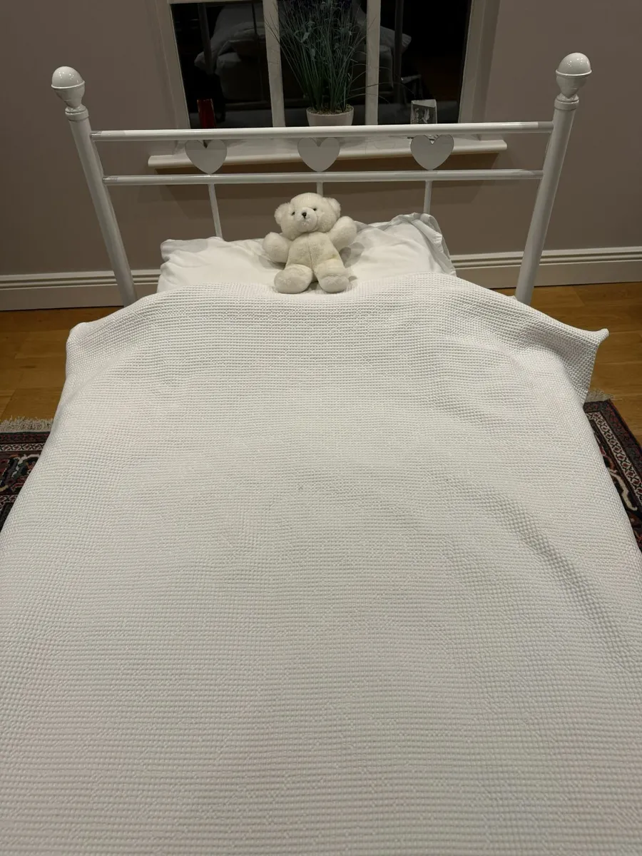 Surperb Next Girls Bed & Next Mattress - Image 1