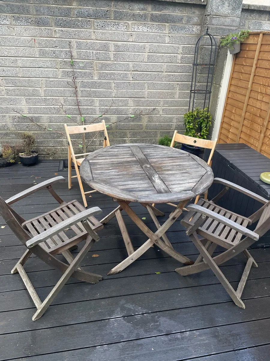 Garden furniture - Image 1