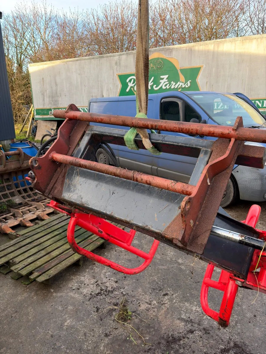 Soft Hand’s - MX loader brackets - Image 4