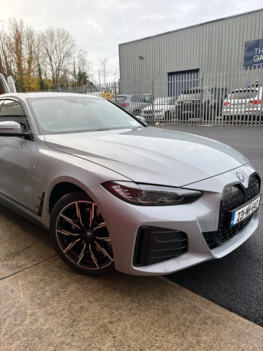 Beautiful 2023 BMW i4 €32995 - Image 3