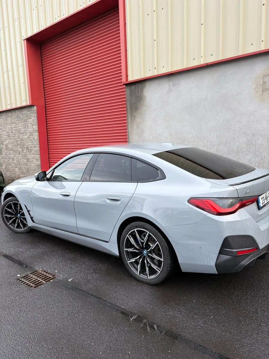 Beautiful 2023 BMW i4 €32995 - Image 4