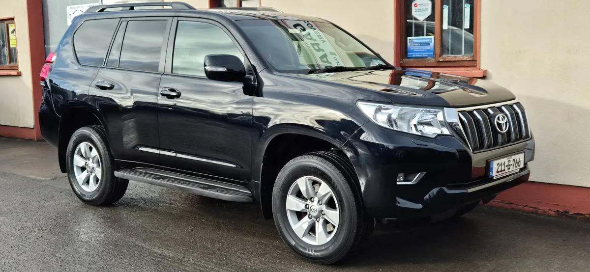 Toyota Land Cruiser 2021 LWB Manual - Image 4