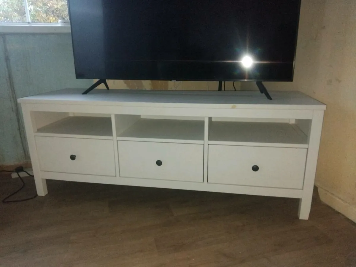 Tv bench - Image 1