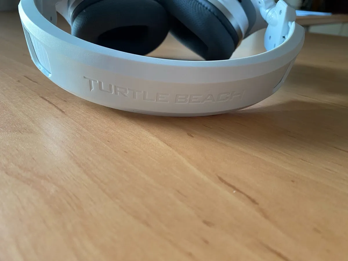 Turtle beach wireless headphones - Image 2