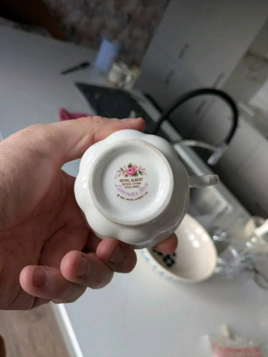 Lavender rose tea set - Image 3