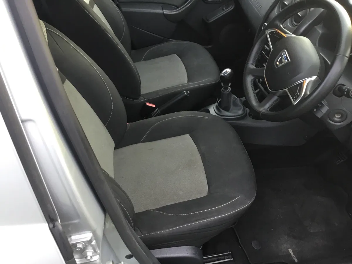 172. Dacia. Duster. 1.5 diesel - Image 4