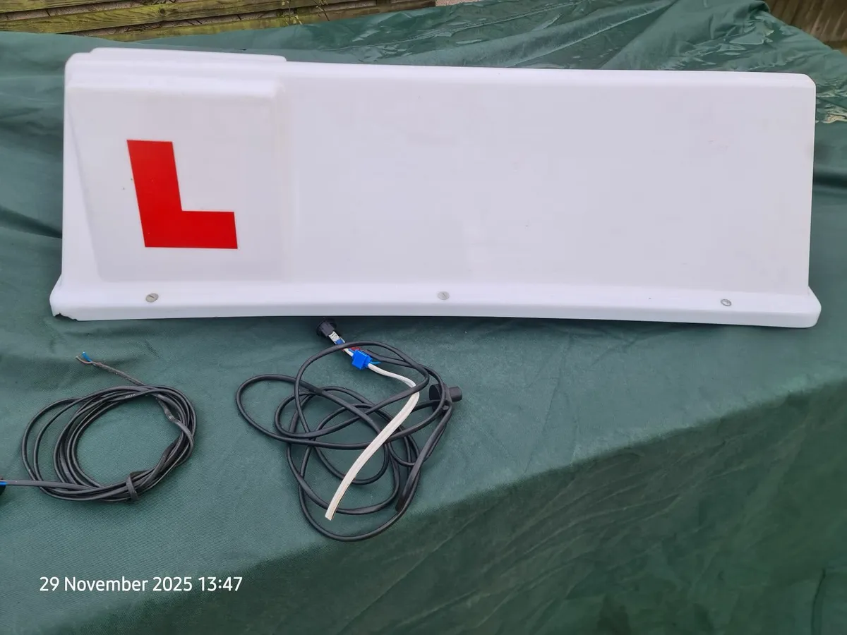 Car Roof Sign with NEO lights - Image 4