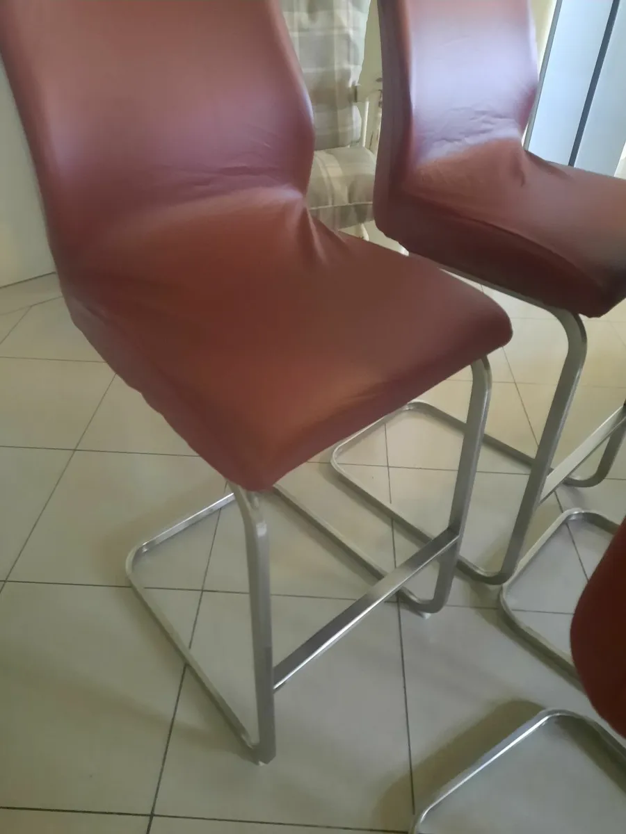 Kitchen island stools - Image 2