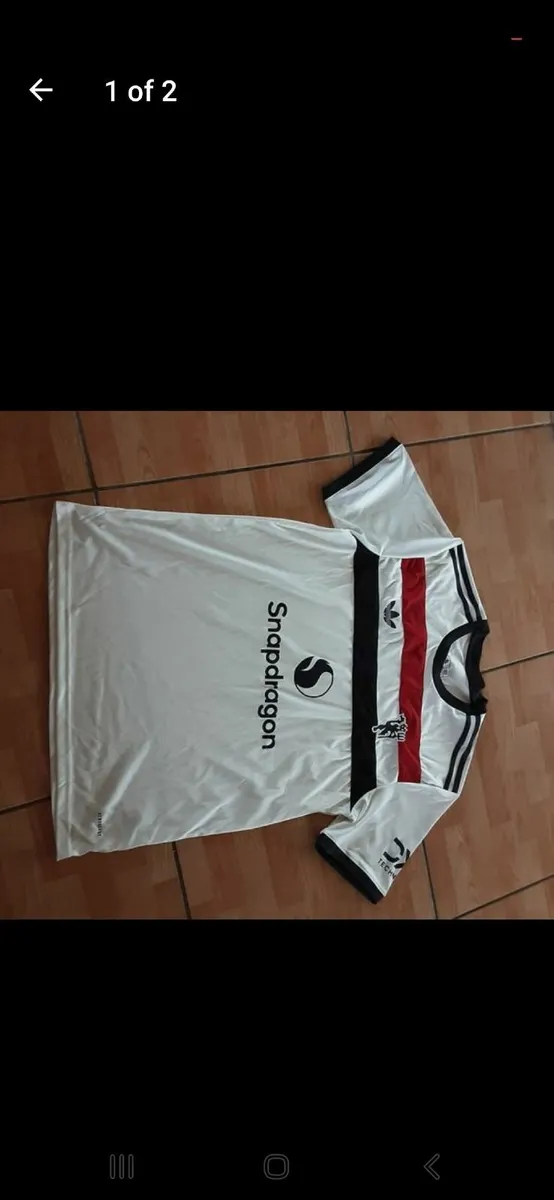 Manchester United Football Jersey - Image 1