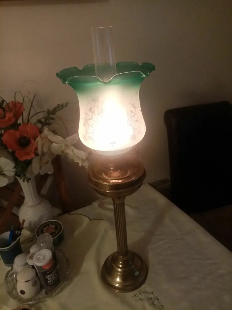 2  vintage Oil Lamps - Image 4
