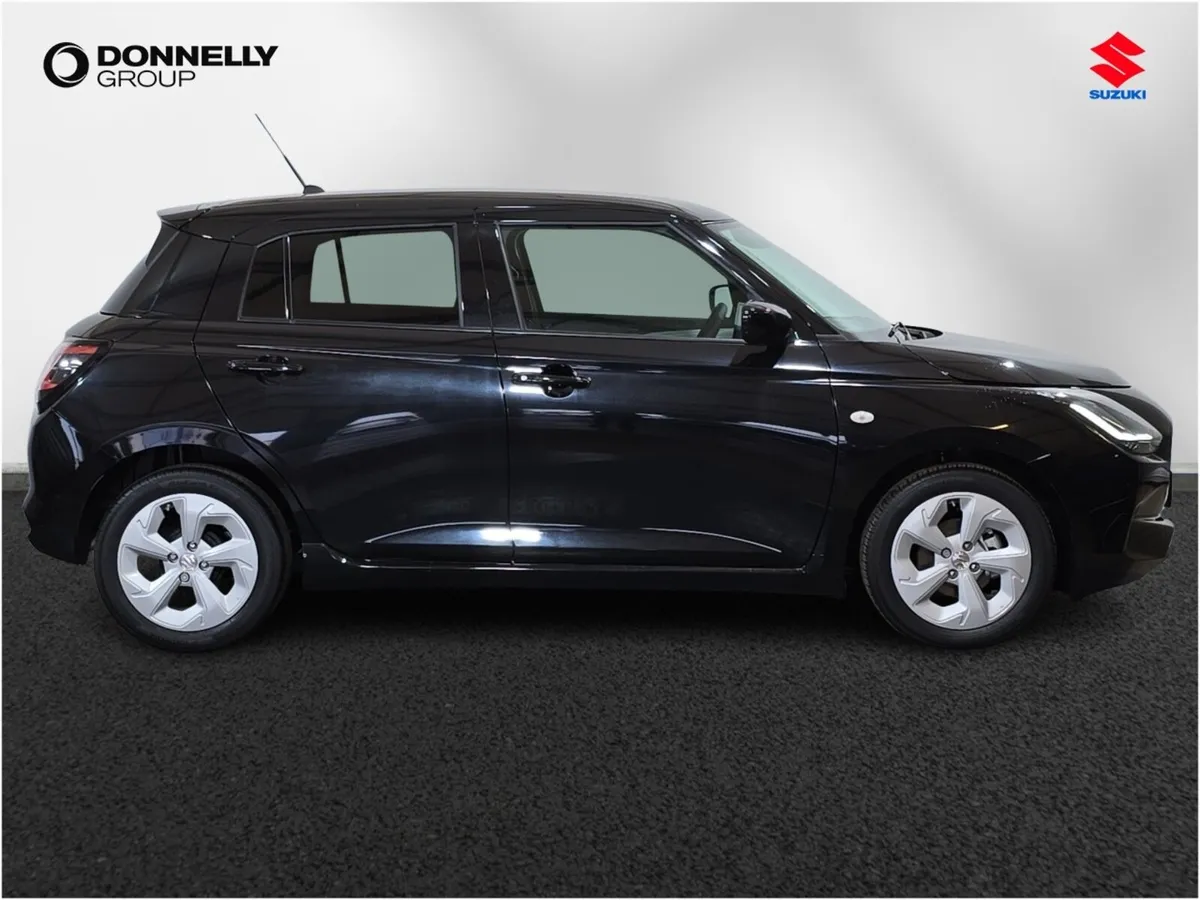 Suzuki Swift Hatchback Motion - Image 3