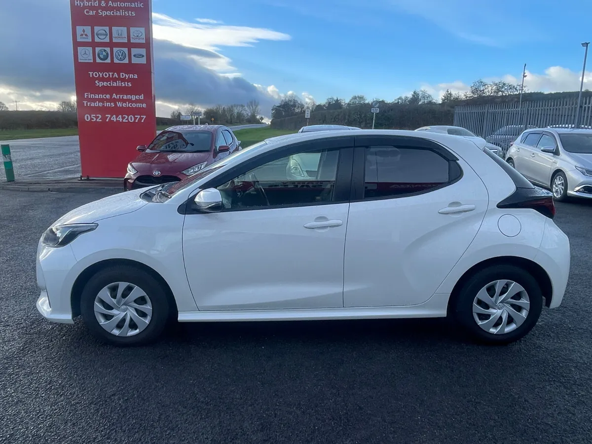 2020 Toyota Yaris - Image 4