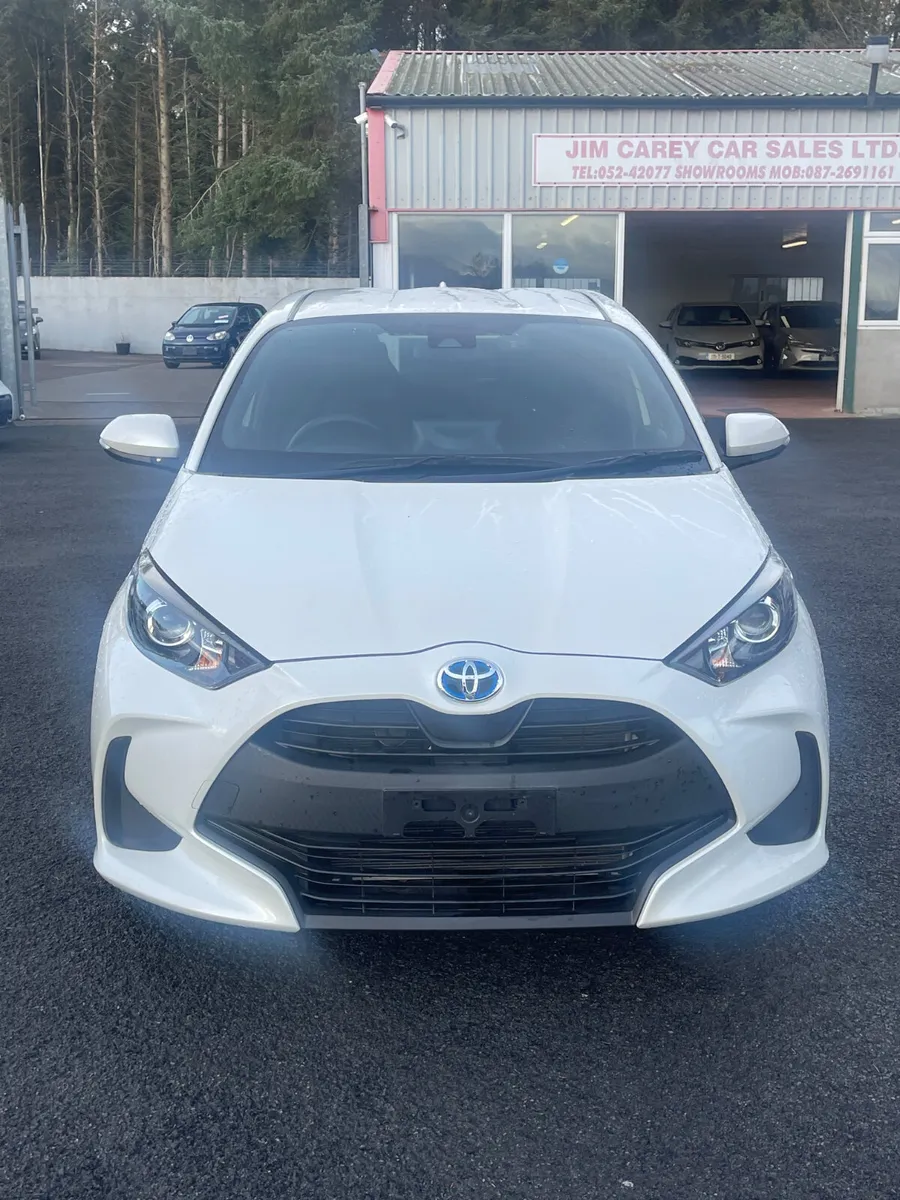 2020 Toyota Yaris - Image 2