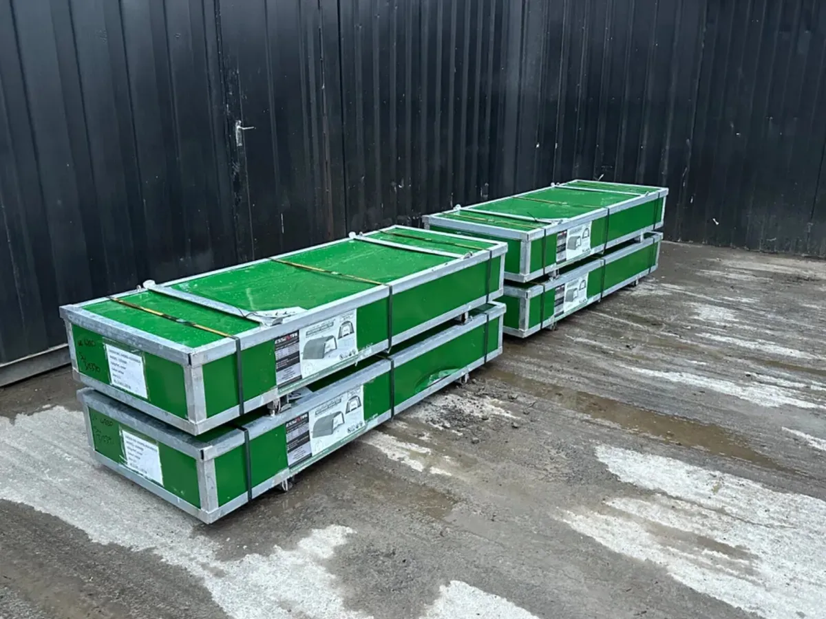 Waterproof Garage/Car Tent - Image 1