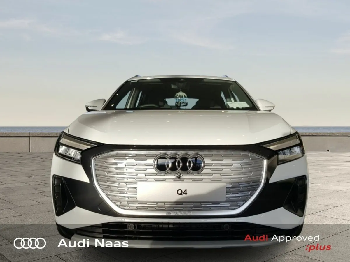 Audi Q4 e-tron 45 Sport SUV - Image 2
