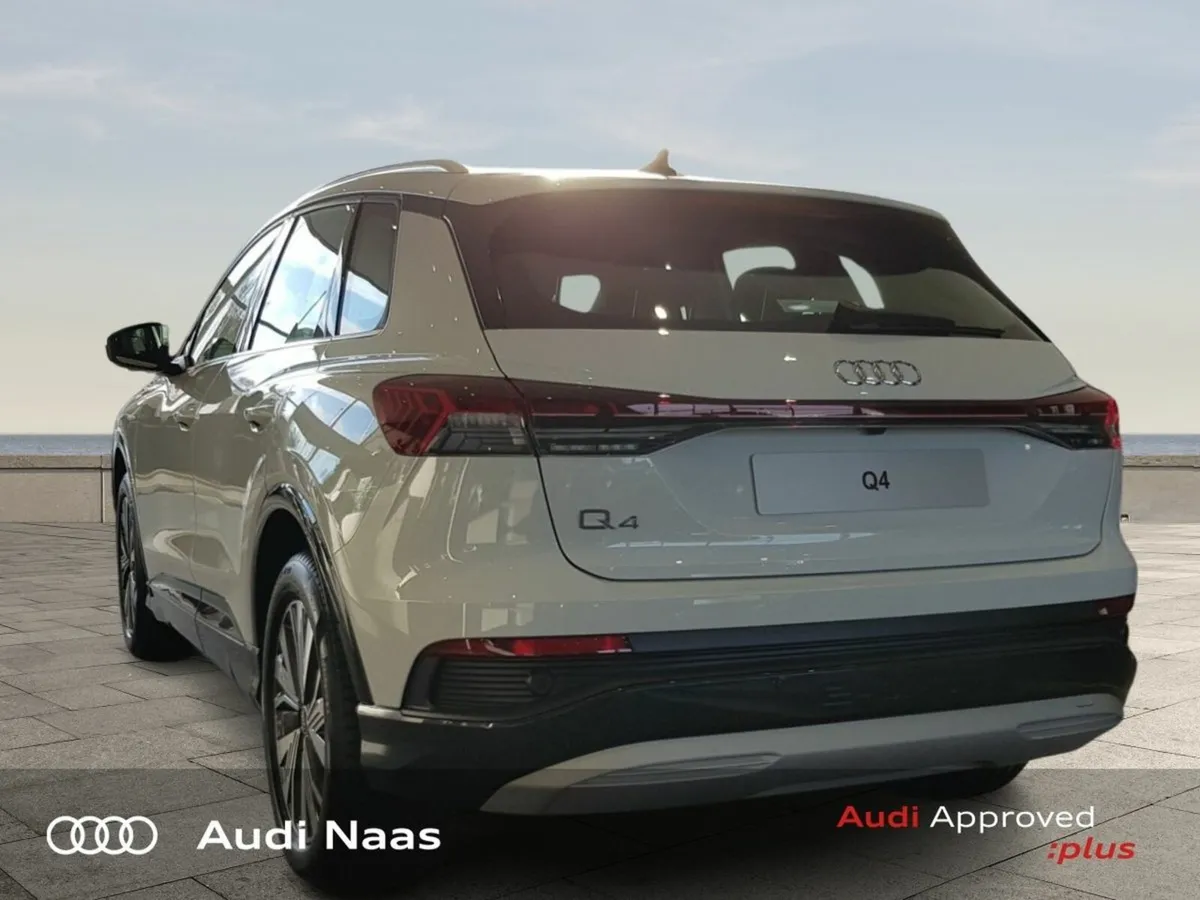 Audi Q4 e-tron 45 Sport SUV - Image 4