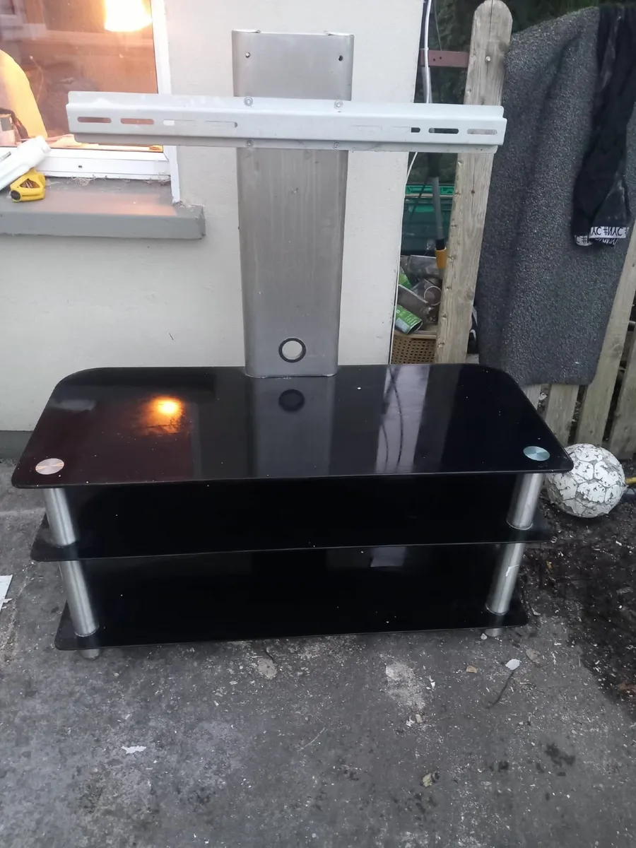 Tv stand  FREE - Image 1