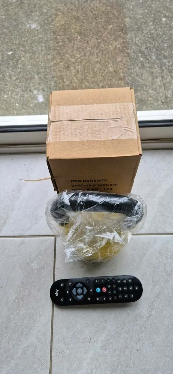 2xbrand new cast iron kettlebells - Image 3