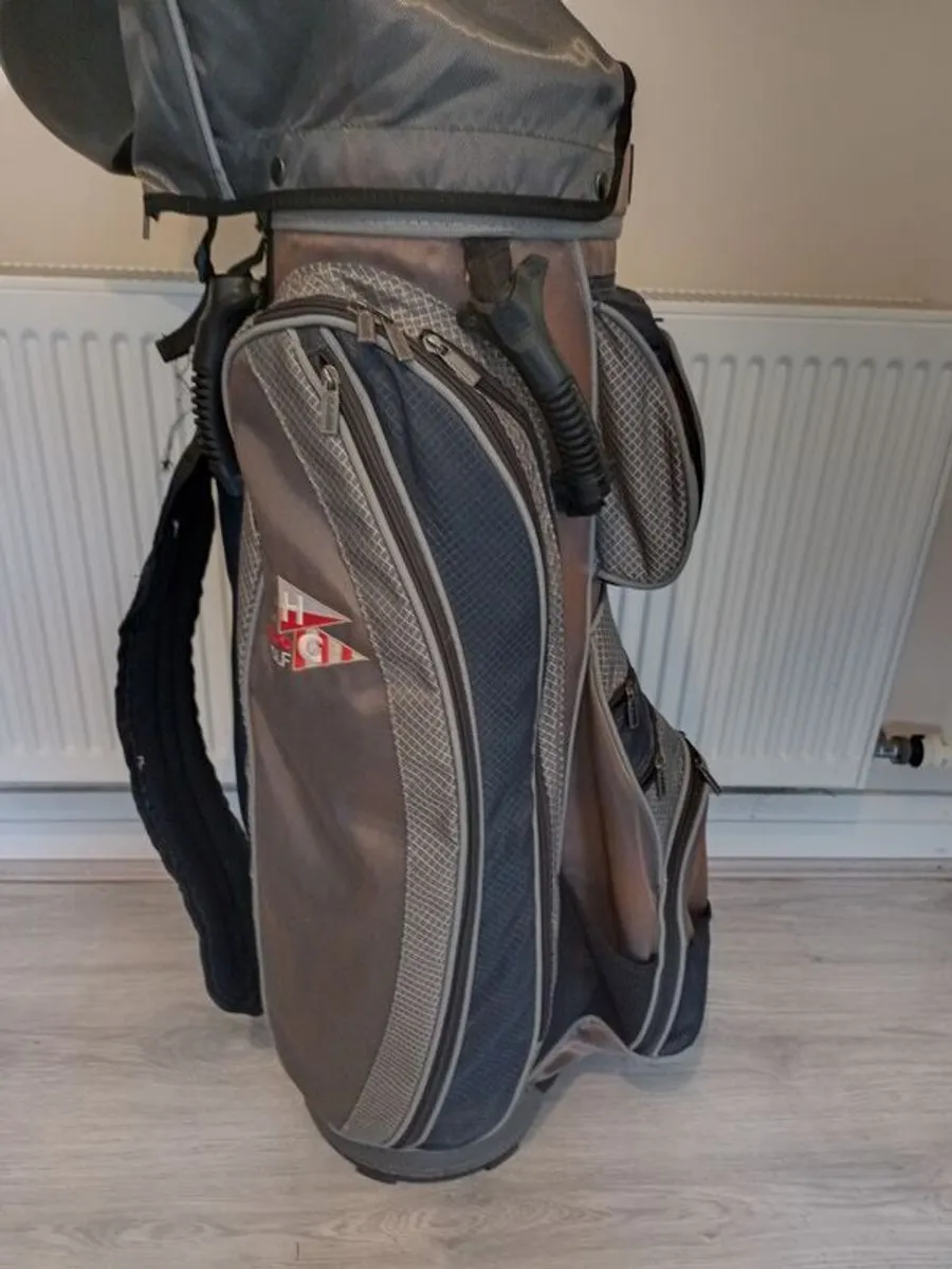 Hippo golf bag . - Image 2