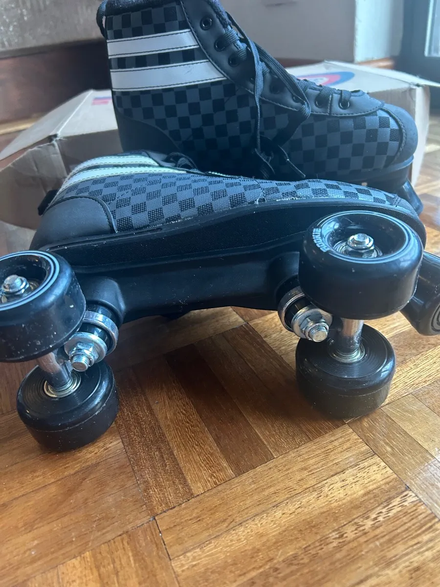 Kids Roller Skates - Image 3