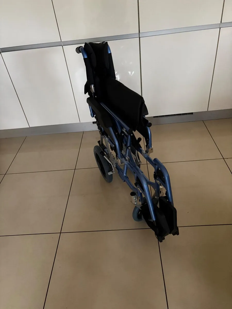 Wheelchair - Image 4