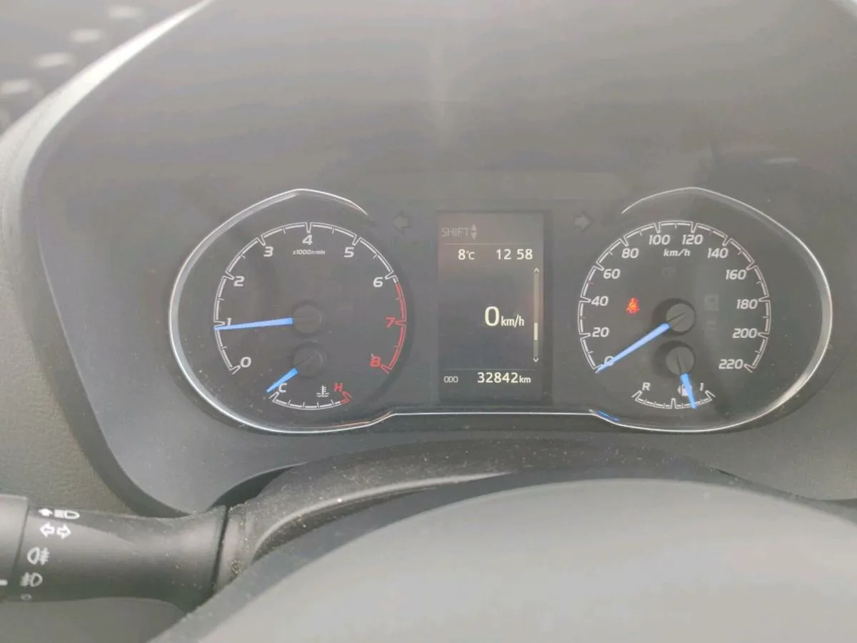 Toyota Yaris - Image 2