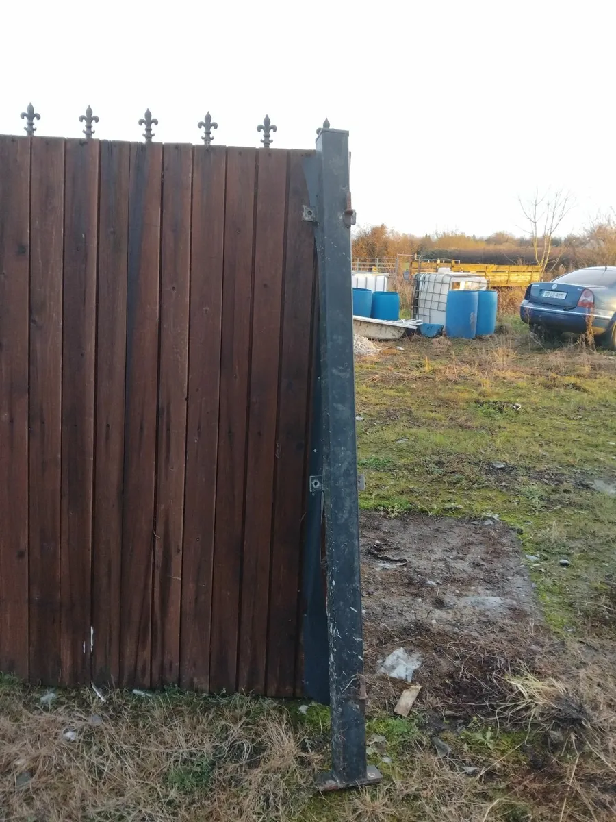 Timber gate - Image 4