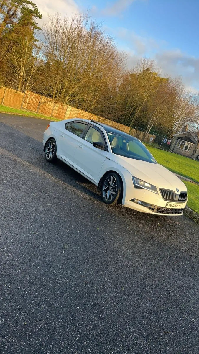 Skoda superb sportline - Image 1
