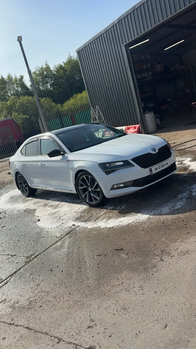 Skoda superb sportline - Image 2
