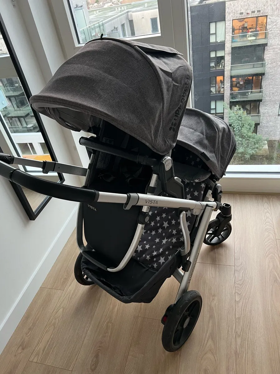 Uppababy Vista V2 Double Pram - Image 1