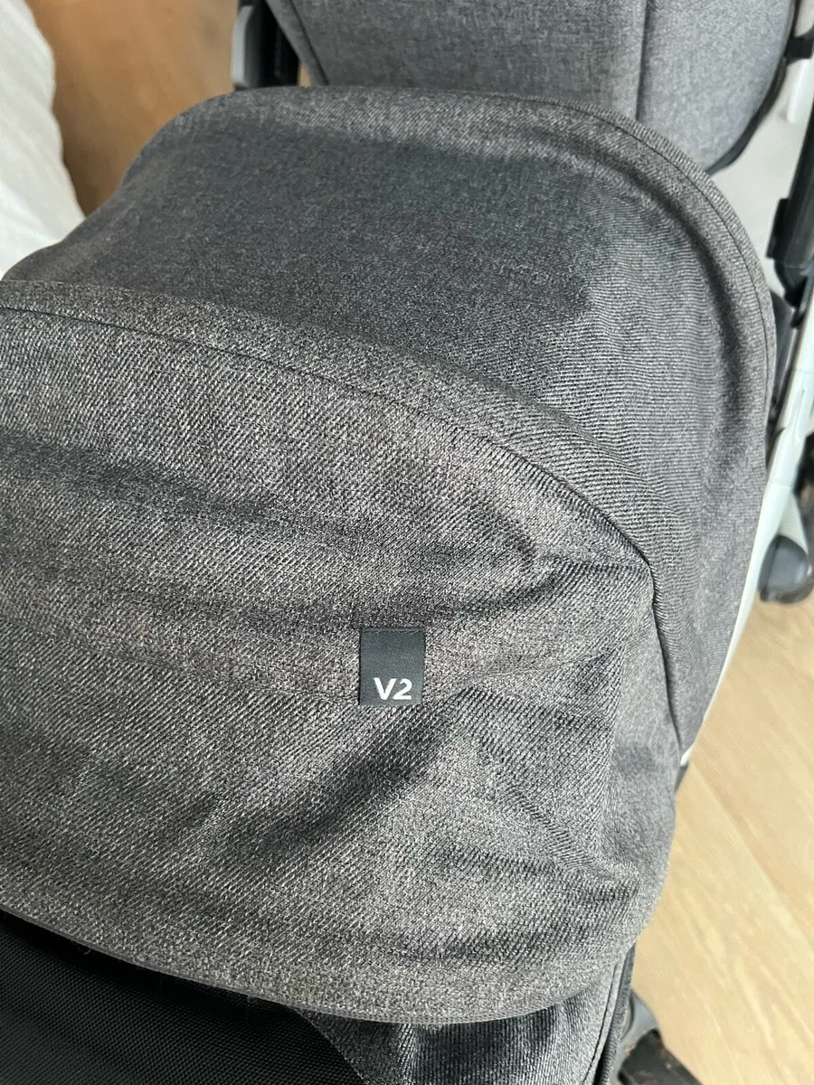 Uppababy Vista V2 Double Pram - Image 3