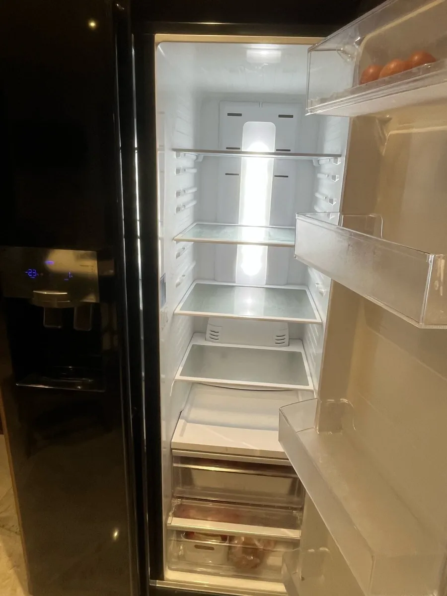 Samsung American Fridge Freezer - Image 4