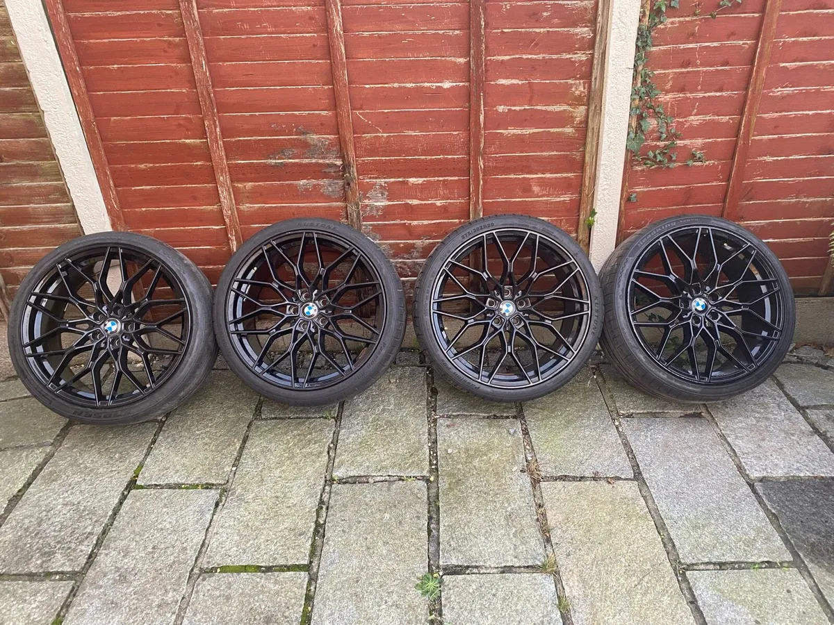 BMW 20 ‘’ Alloys with Tyres - Image 3