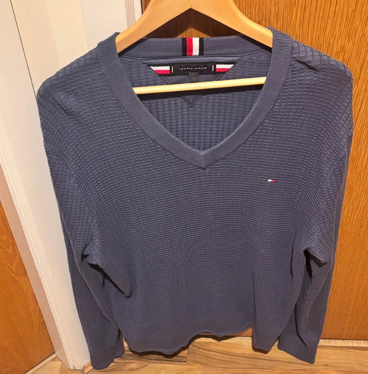 Tommy Hilfiger Pullover (L) - Image 1