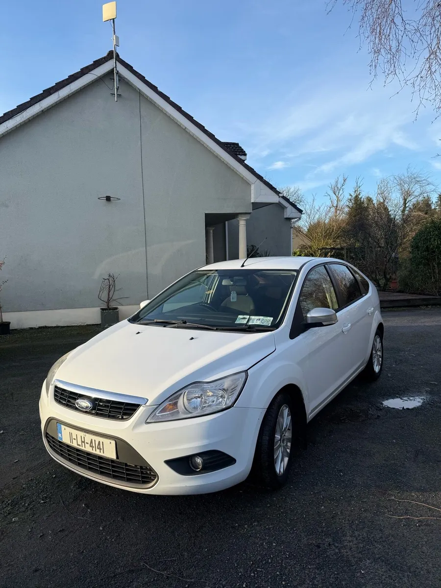 White Ford Focus 2011 NCT 11/26 - Image 1
