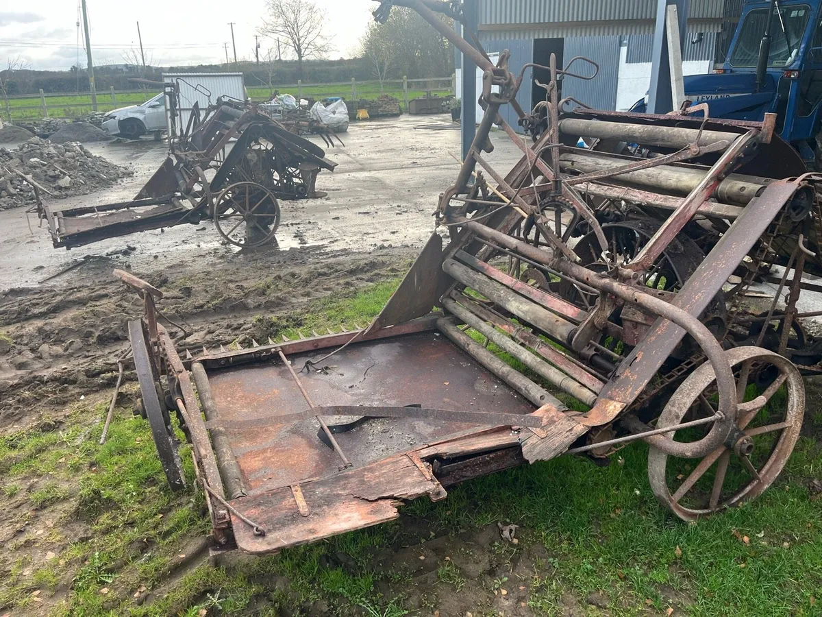 Vintage Binders x2 - Image 4