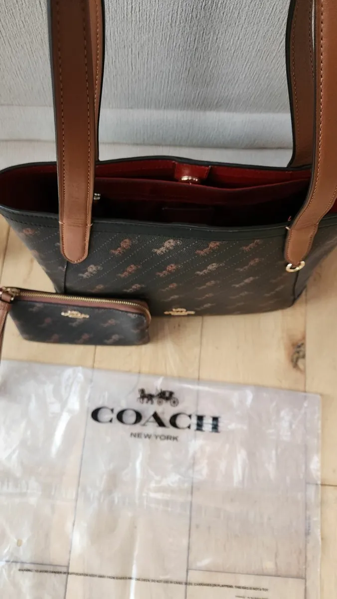COACH matching set NEW - Image 3