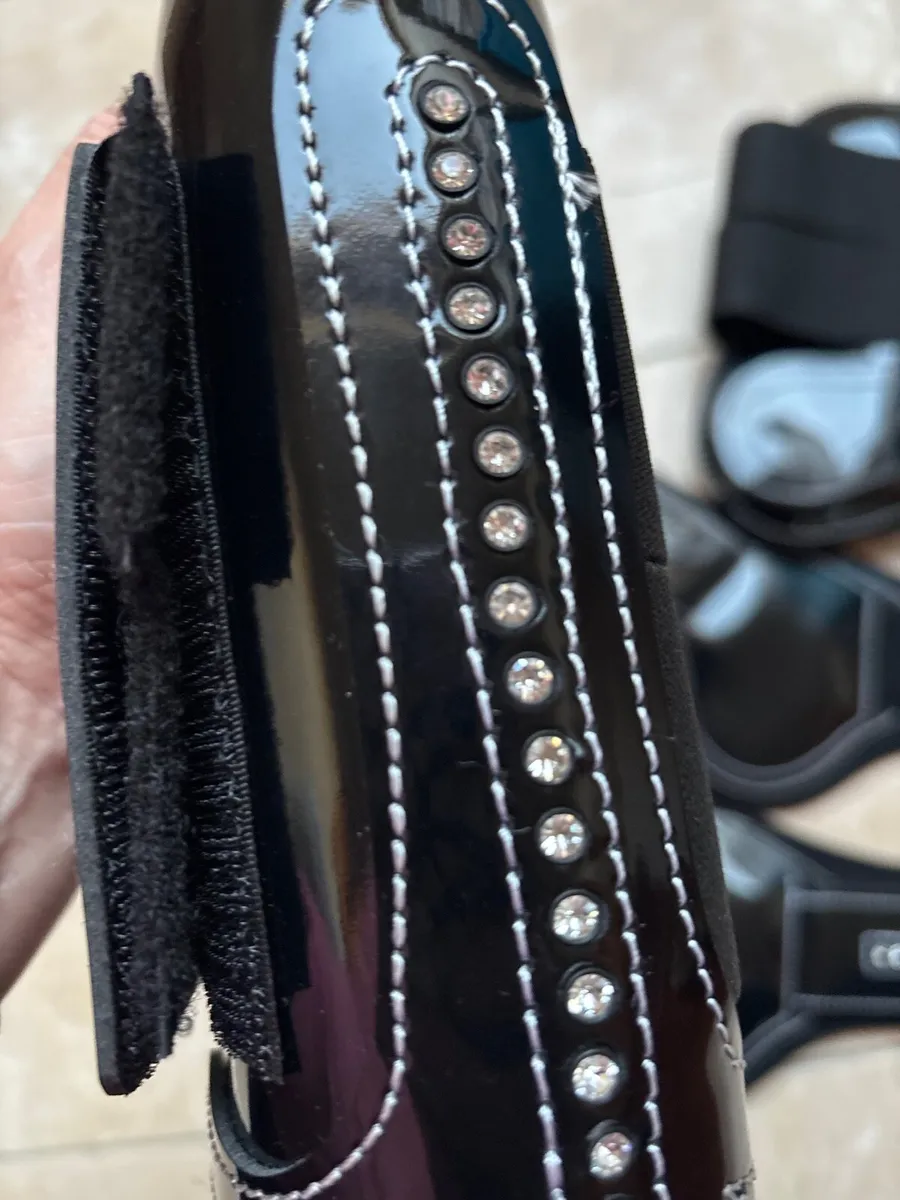 Brushing boots for Horse - Image 2