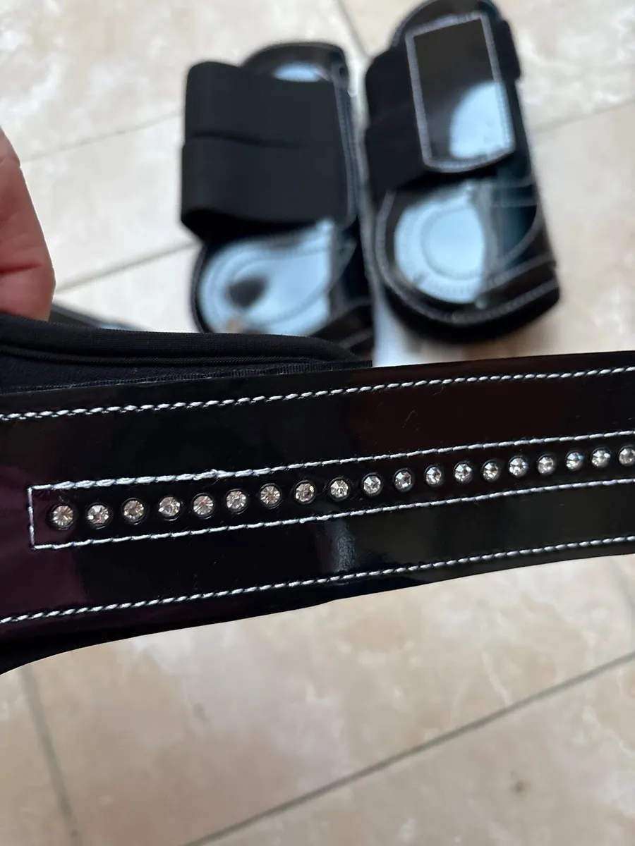 Brushing boots for Horse - Image 4