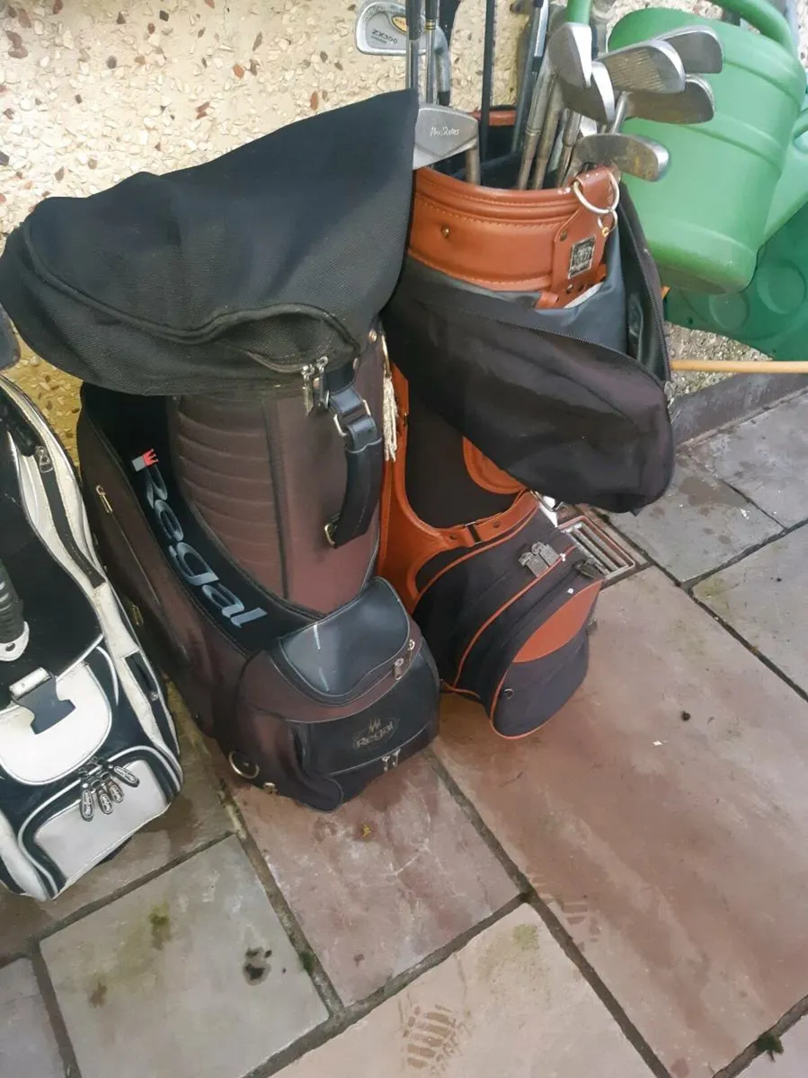 Few old bags Lot and few old clubs Sell as lot - Image 4