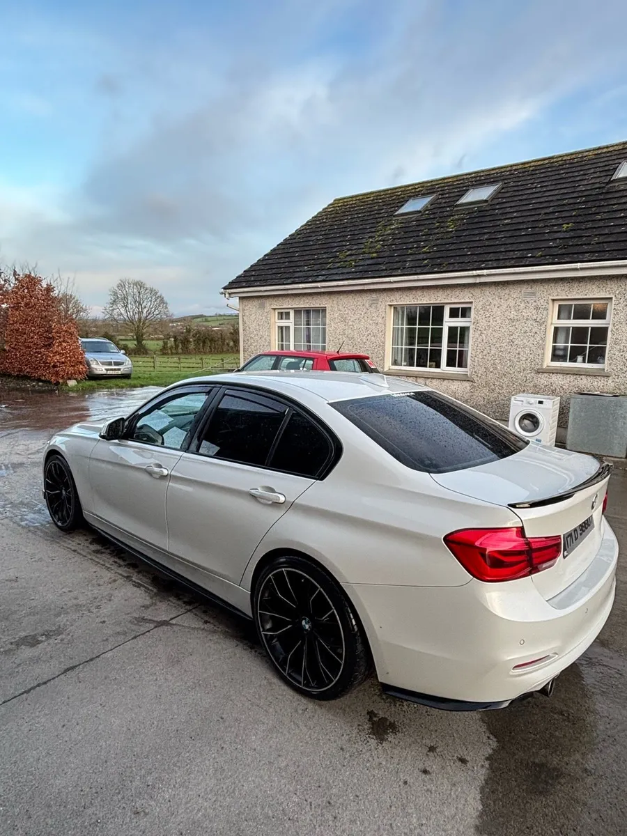 BMW series 3 - Image 3