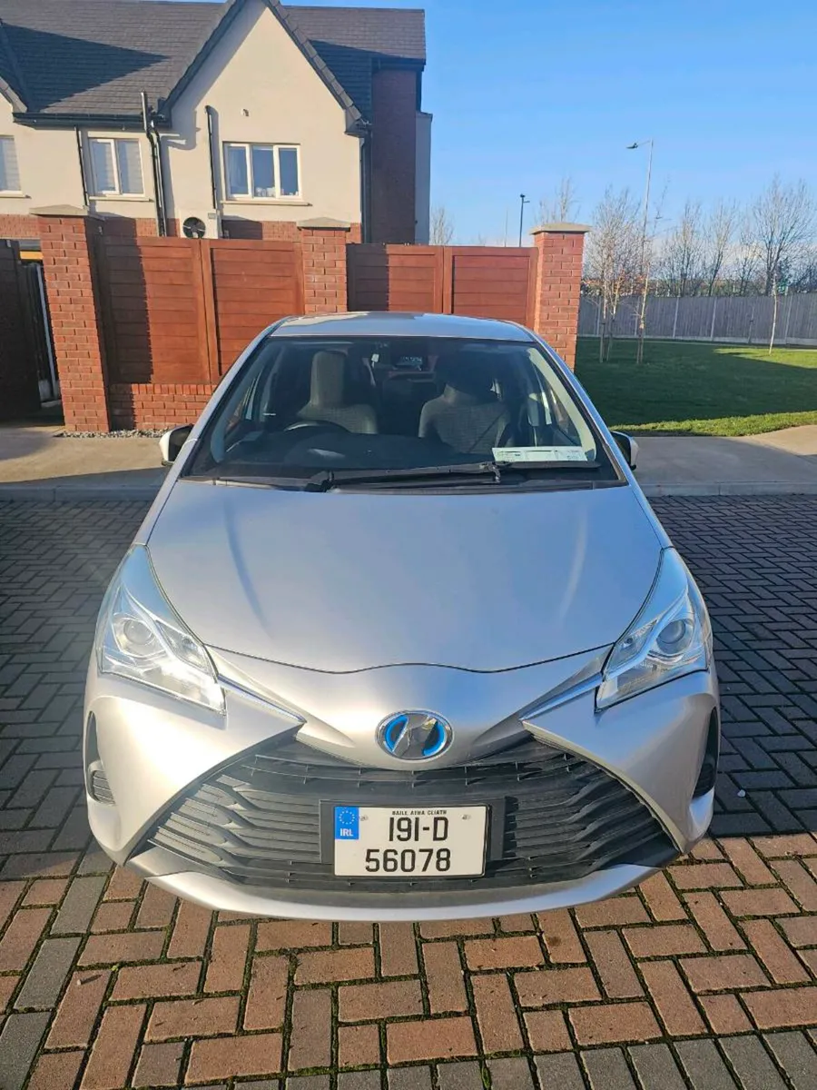 Toyota vitz hybrid 2019 - Image 1