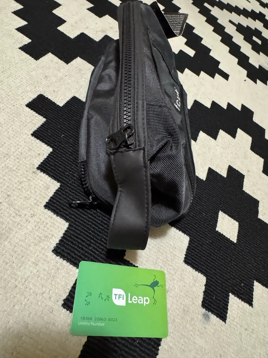 Travel wash bag - Image 2