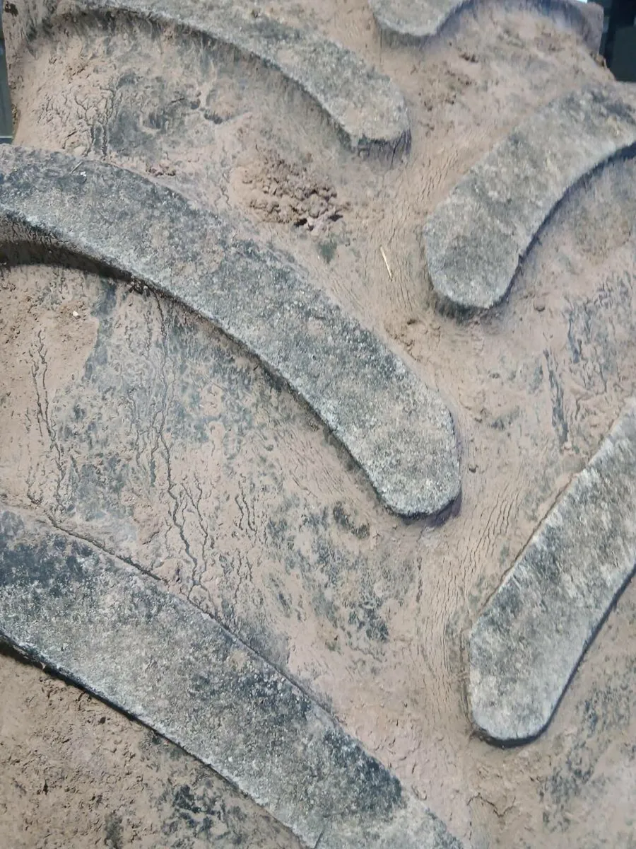 Set of firestone tyres for sale - Image 2